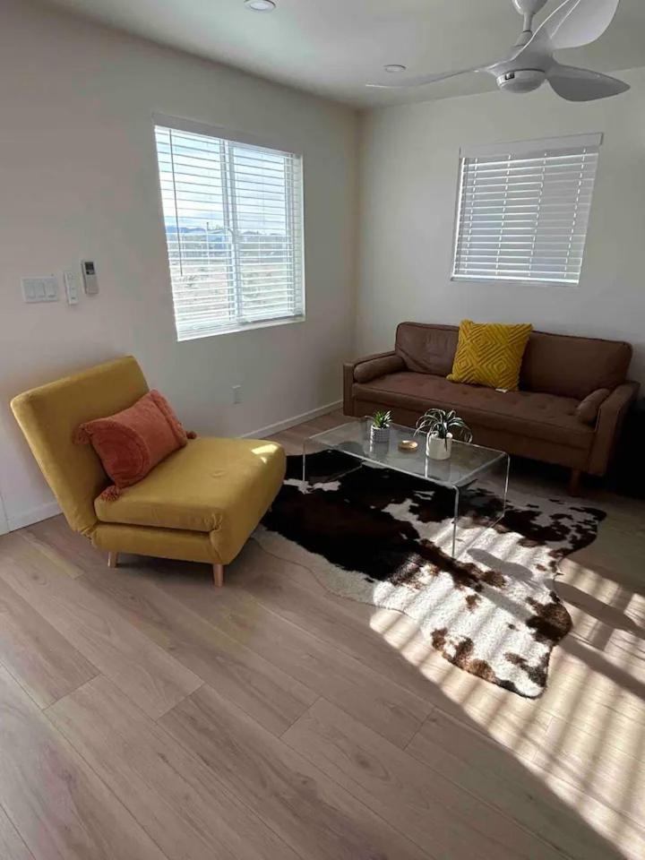 Serene Modern Home Backdoor With Great Wifi, Games, Movies, Patio Seating And Bbq Easy Access To North Joshua Tree National Park In 10 Minutes Twentynine Palms Exterior photo