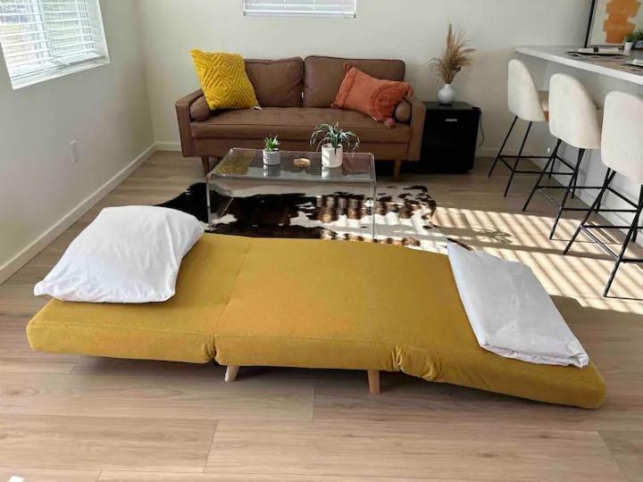 Serene Modern Home Backdoor With Great Wifi, Games, Movies, Patio Seating And Bbq Easy Access To North Joshua Tree National Park In 10 Minutes Twentynine Palms Exterior photo