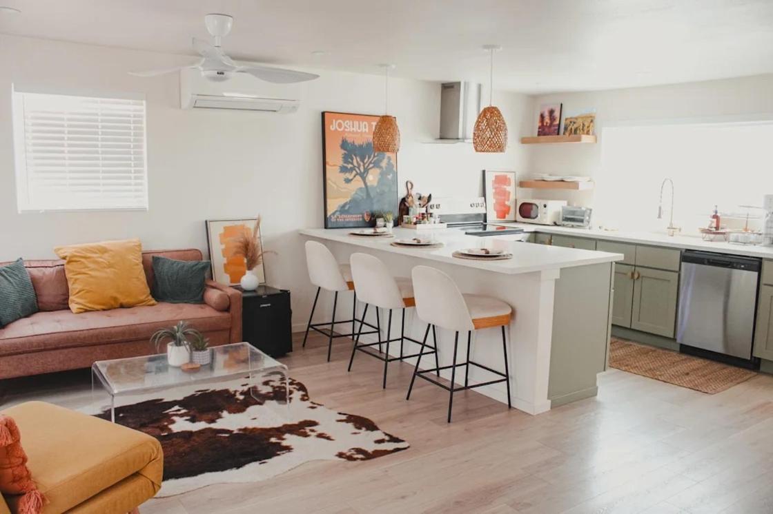Serene Modern Home Backdoor With Great Wifi, Games, Movies, Patio Seating And Bbq Easy Access To North Joshua Tree National Park In 10 Minutes Twentynine Palms Exterior photo