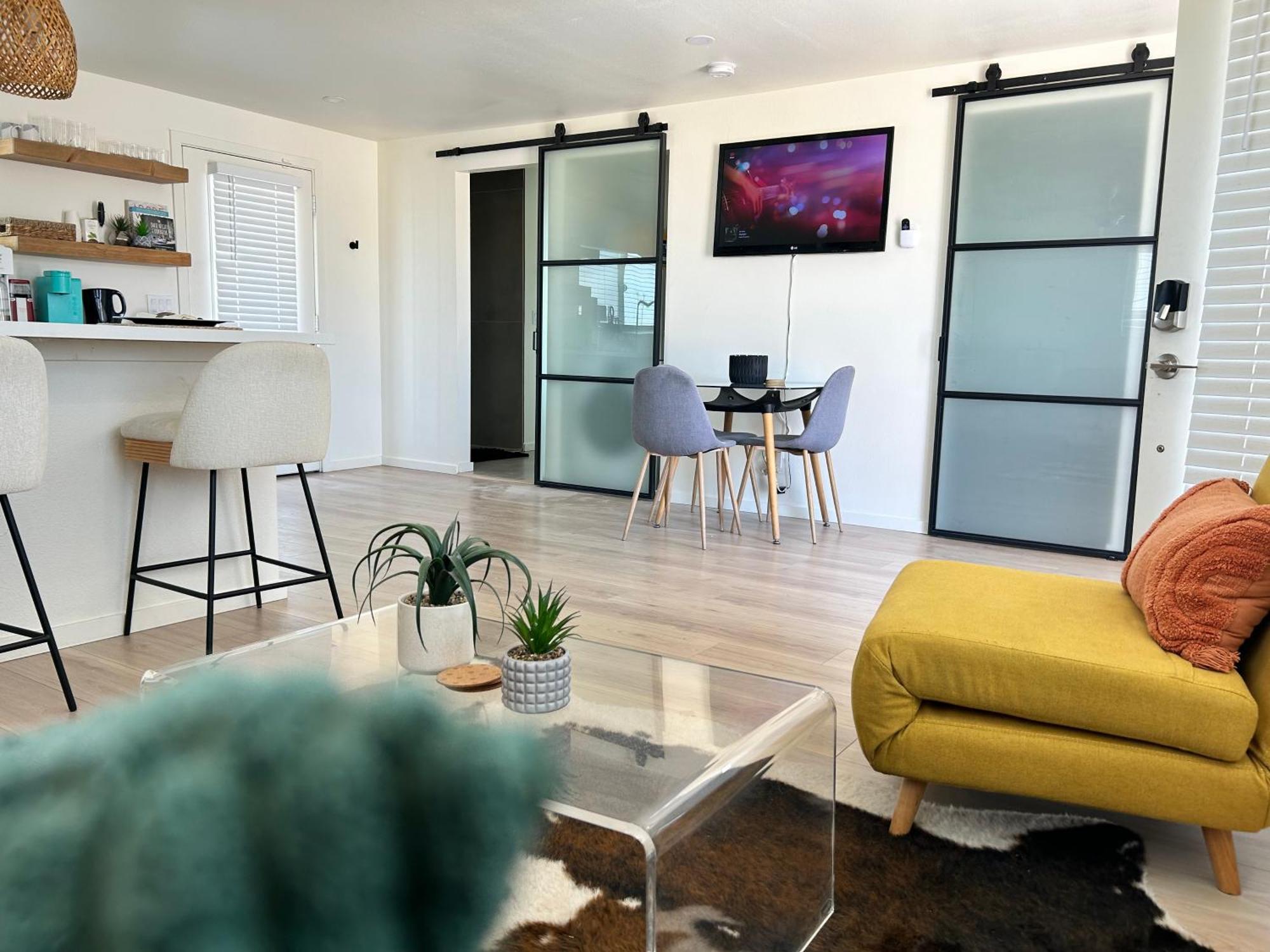 Serene Modern Home Backdoor With Great Wifi, Games, Movies, Patio Seating And Bbq Easy Access To North Joshua Tree National Park In 10 Minutes Twentynine Palms Exterior photo